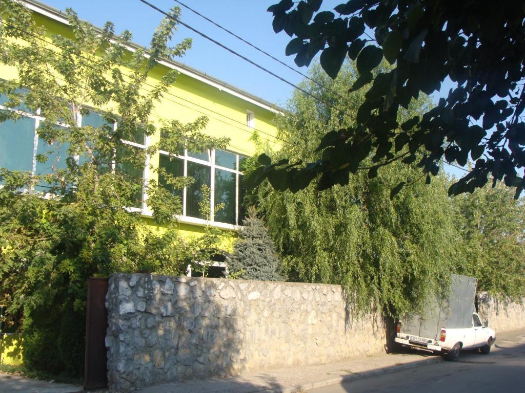 Pension Eclipse Oradea Exteriör bild