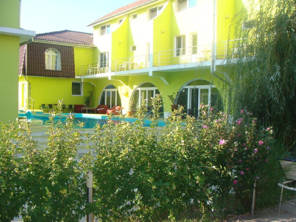 Pension Eclipse Oradea Exteriör bild