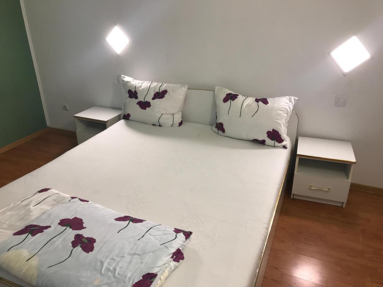 Pension Eclipse Oradea Exteriör bild